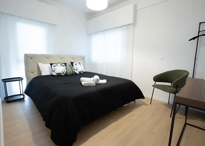 Vivid Chalkokondili Nicosia